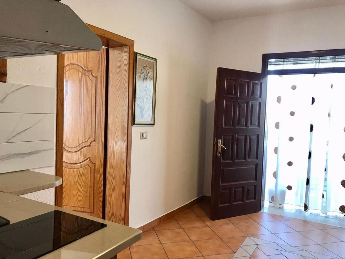 Vila Arlind Hotel Vlorë Buitenkant foto
